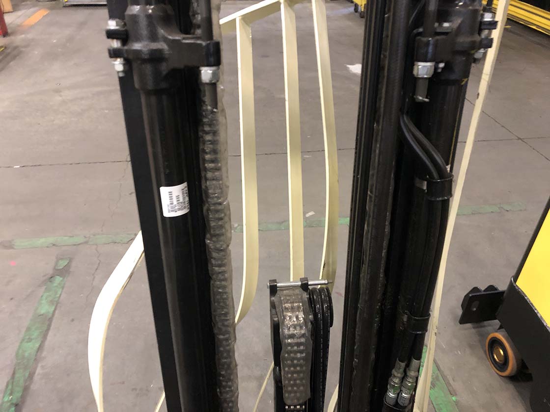 2025 Yale ERC030VAN36TE080 Forklift (Unit 3) - Image 16