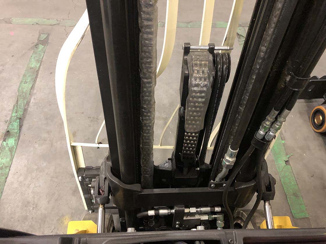 2025 Yale ERC030VAN36TE080 Forklift (Unit 3) - Image 17