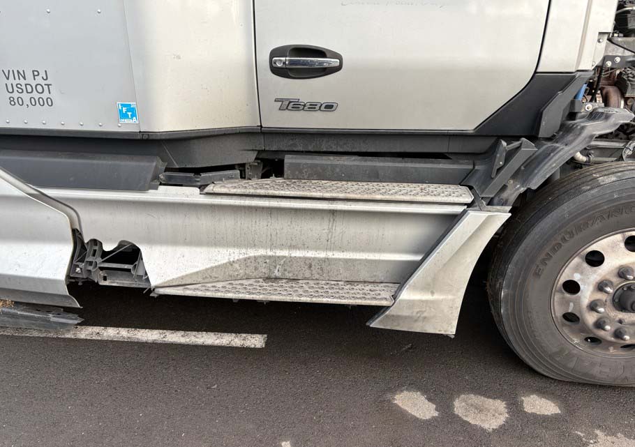 2023 Kenworth T680 (2) - Image 31