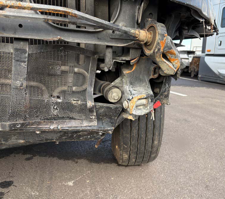 2023 Volvo VNL - Image 32