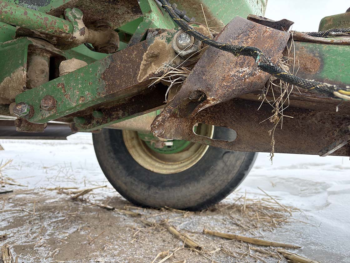 1998 Brent GT640 Gravity Wagon - Image 13