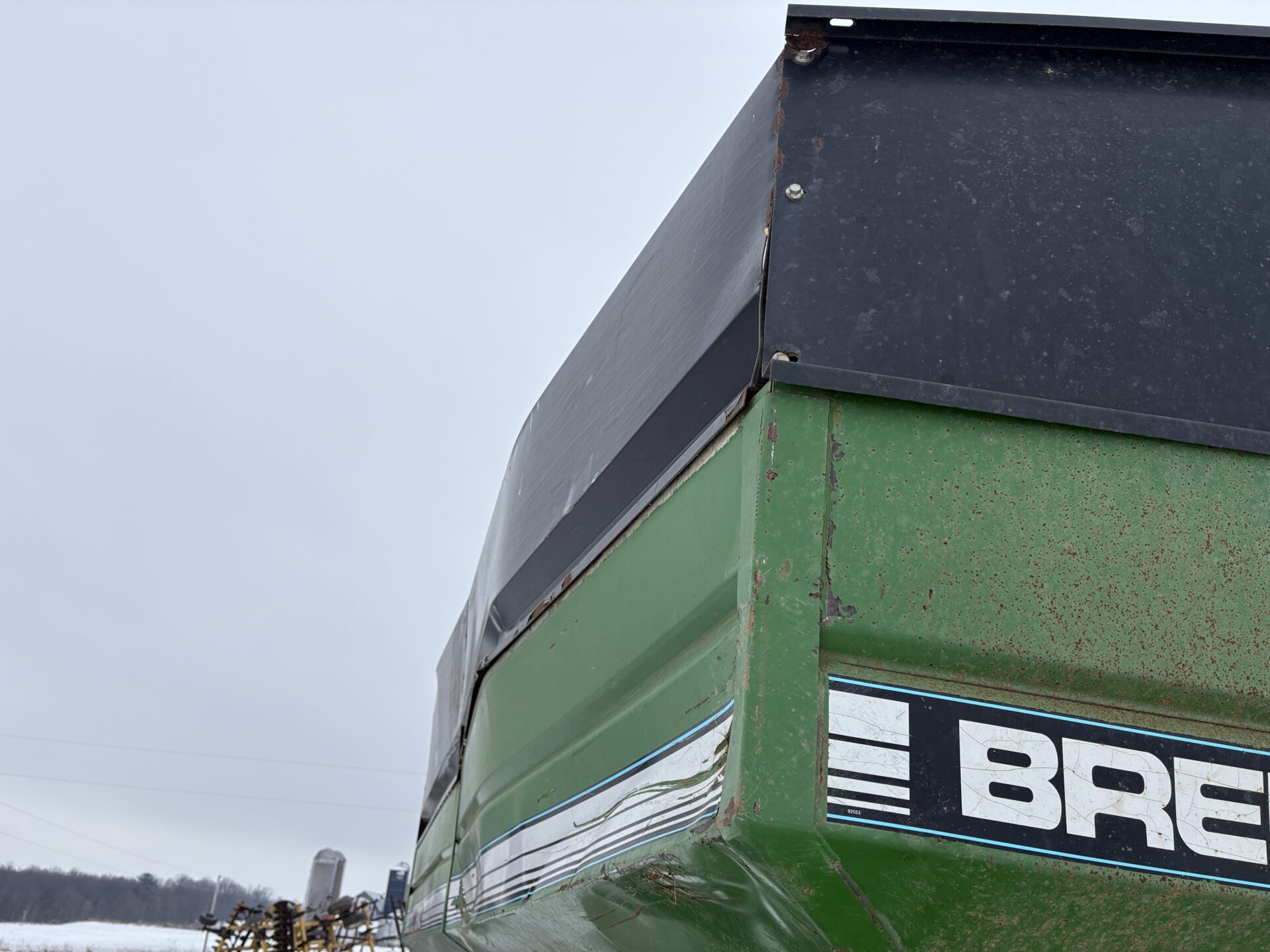 1998 Brent GT640 Gravity Wagon - Image 17