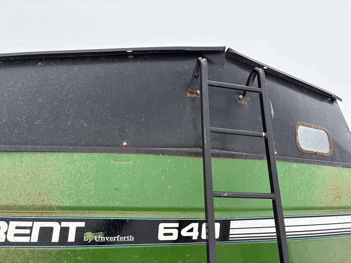 1998 Brent GT640 Gravity Wagon - Image 19