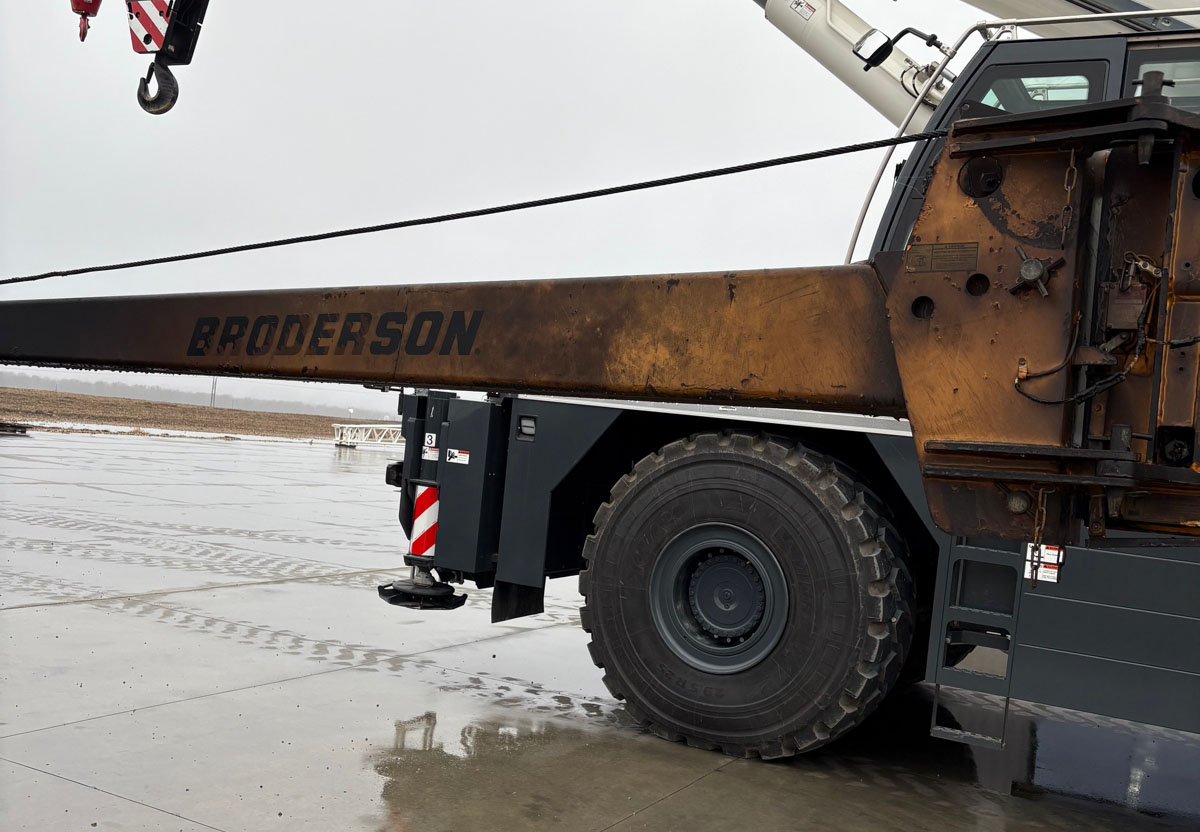 2011 Broderson IC-200 3G Carry Deck Crane - Image 7