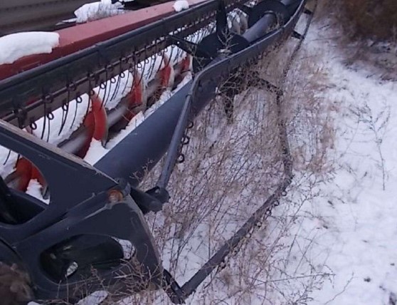 2001 Case IH 1010 Header- 30′ - Image 3