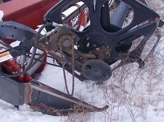 2001 Case IH 1010 Header- 30′ - Image 4