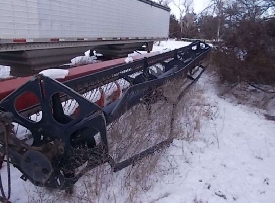 2001 Case IH 1010 Header- 30′ - Image 6