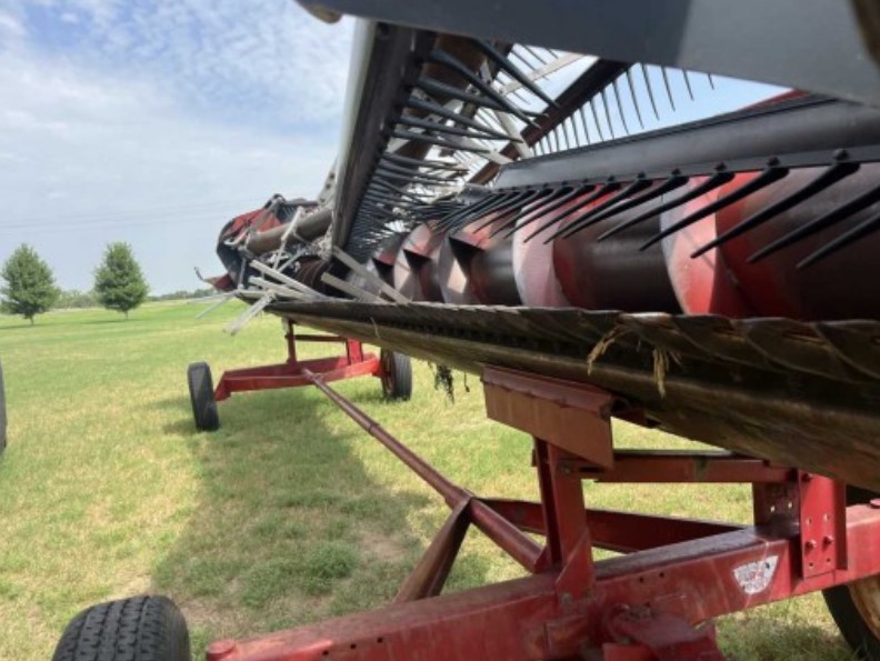 1989 Case IH 1010 Header - Image 7