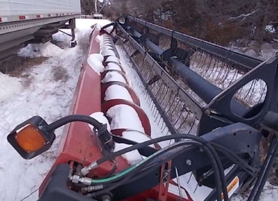 2001 Case IH 1010 Header- 30′ - Image 7