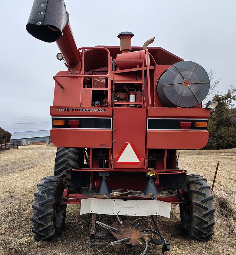 1993 Case IH 1666 Combine - Image 3