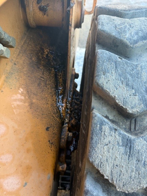 2004 CASE 85XT Skid Steer - Image 7