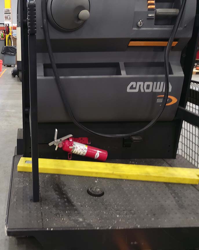 2025 Crown SP3520-30 Stock Picker - Image 7