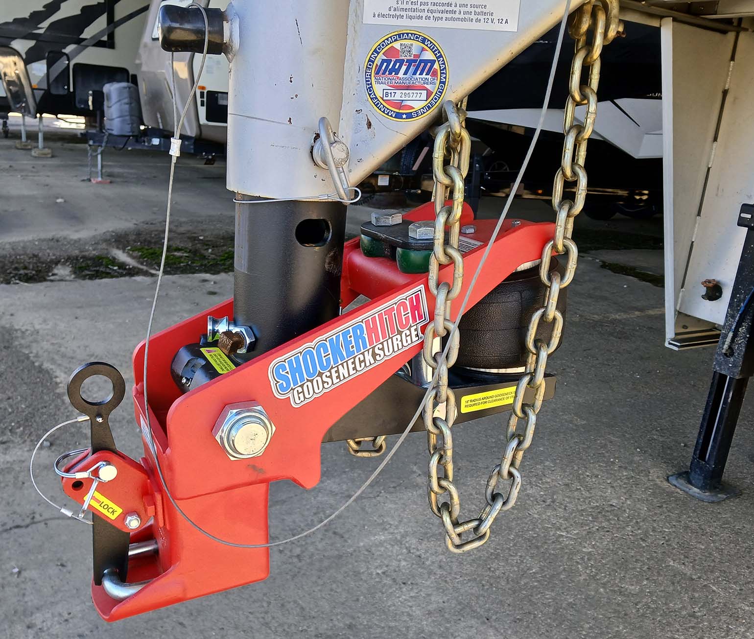 2018 Universal Trailer Corp. Horse Trailer - Image 2