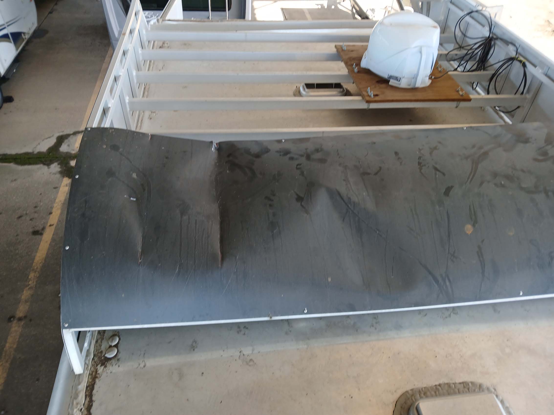 2018 Universal Trailer Corp. Horse Trailer - Image 18