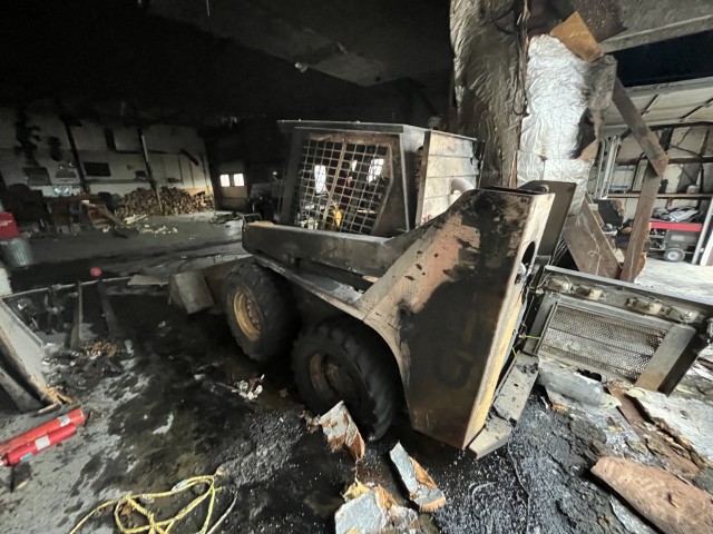 2000 Gehl 4835 Skid Steer - Image 8