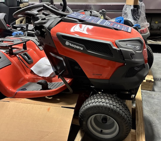 2021 Husqvarna TS 348 XD 48″ Clear Cut Mowers - Image 7