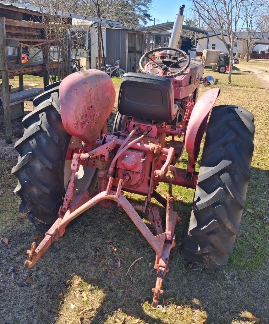 International Harvester 240 Tractor