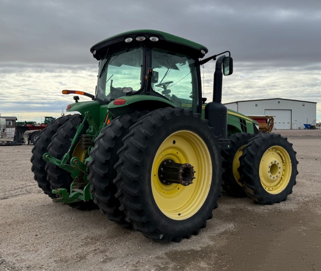 2012 John Deere 8360R Tractor