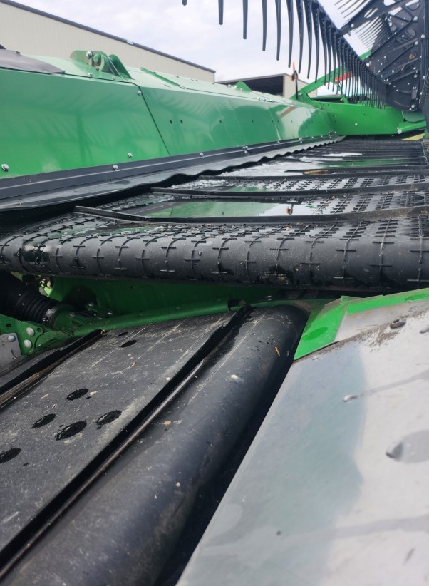 2023 John Deere HD45F Header - Image 10