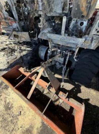 2021 Mahindra 1626 Tractor - Image 12