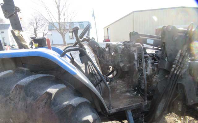 2002 New Holland TL90 Tractor - Image 13