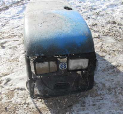 2002 New Holland TL90 Tractor - Image 15