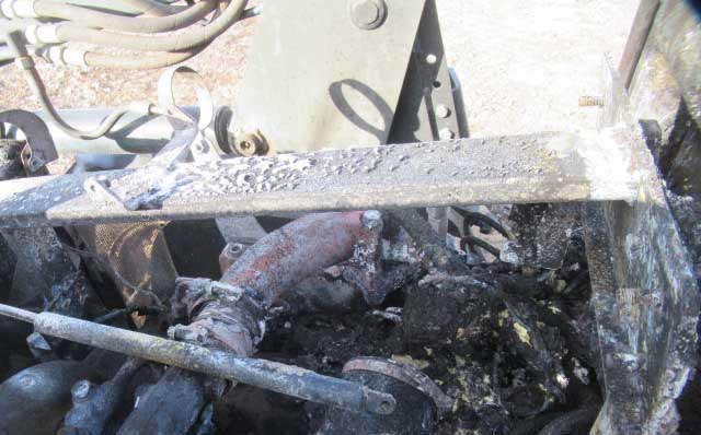 2002 New Holland TL90 Tractor - Image 18