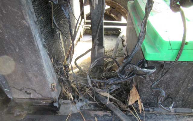 2002 New Holland TL90 Tractor - Image 23