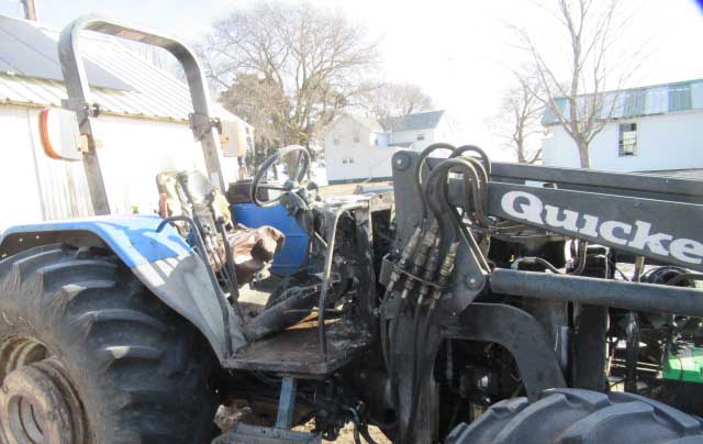 2002 New Holland TL90 Tractor - Image 3