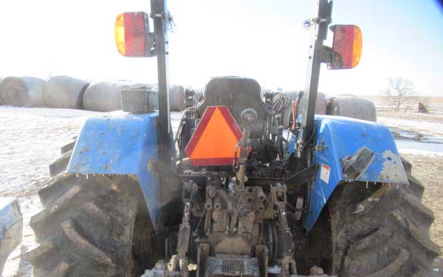 2002 New Holland TL90 Tractor - Image 6