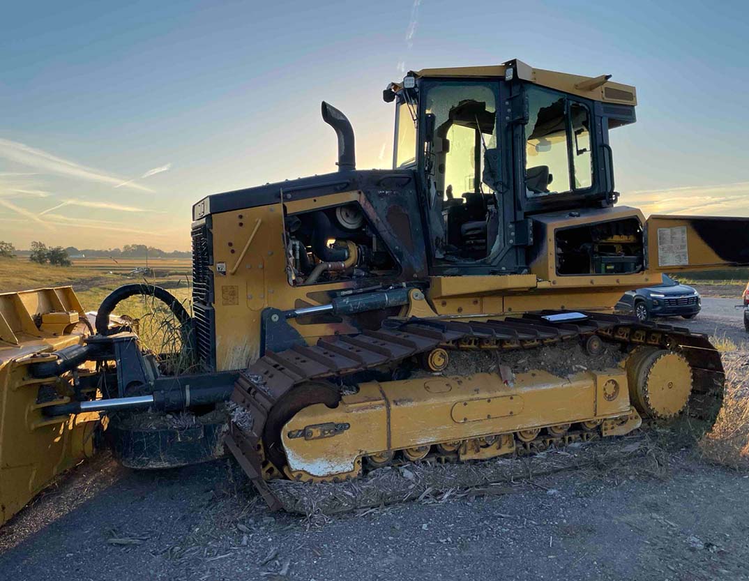 2022 Deere 750L Crawler Dozer - Image 13