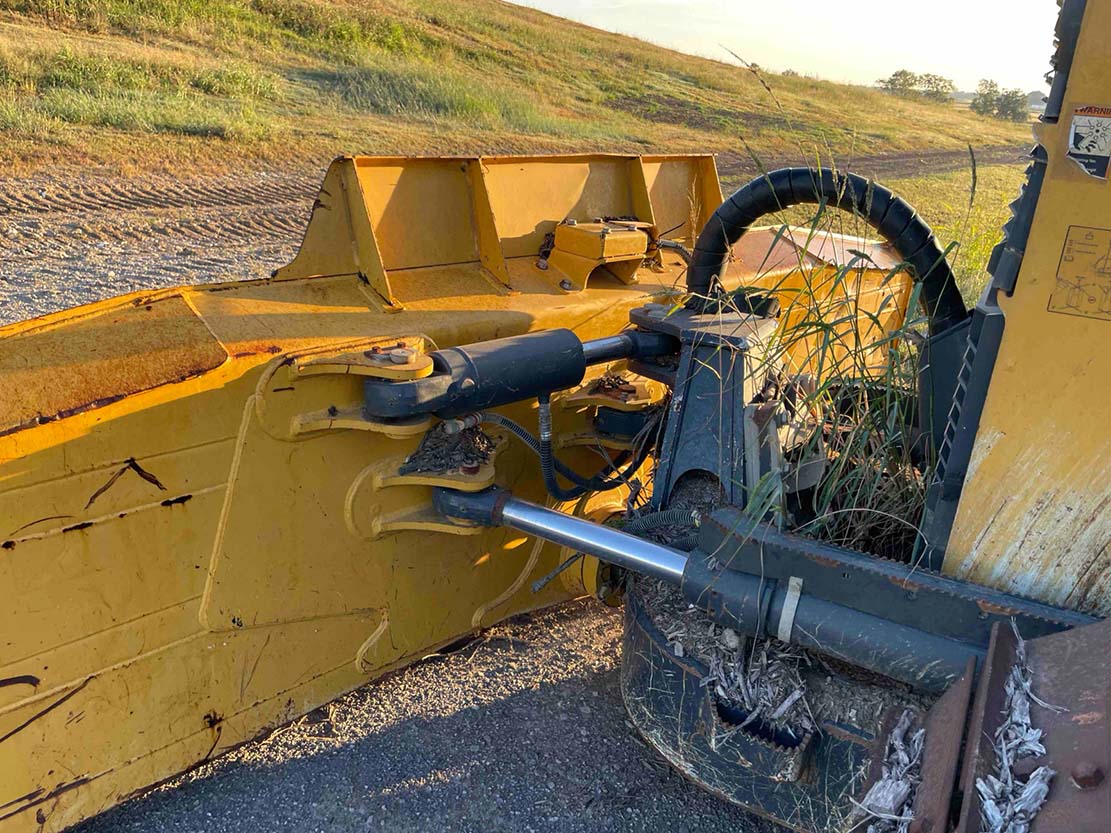 2022 Deere 750L Crawler Dozer - Image 25