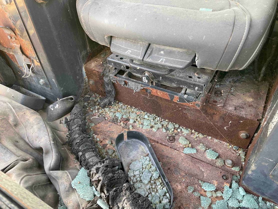 2022 Deere 750L Crawler Dozer - Image 31