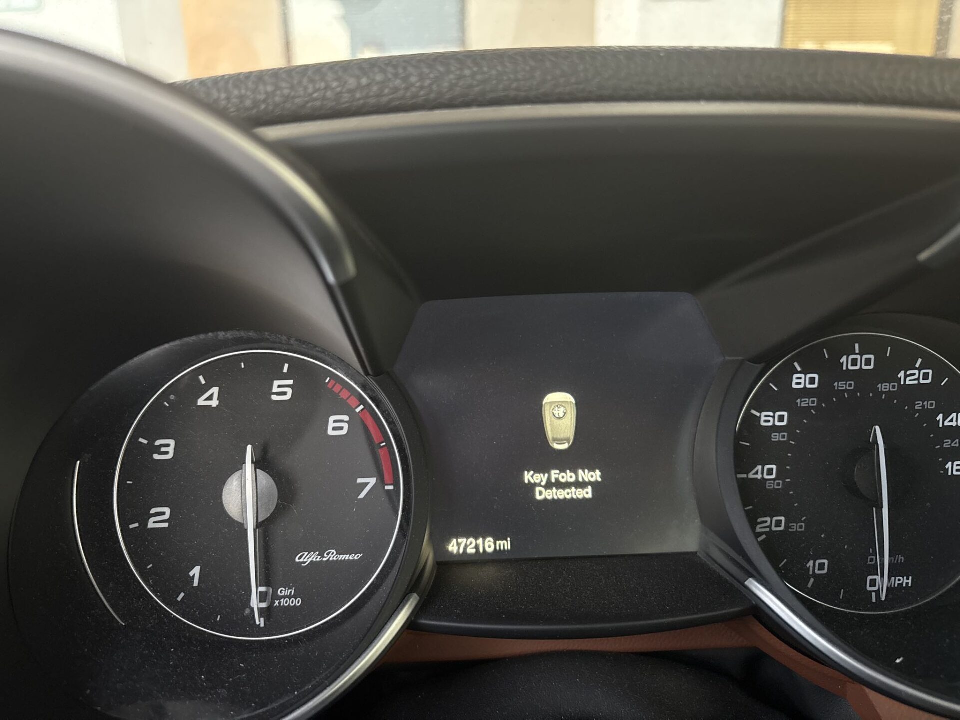 2018 Alfa Romeo Giulia - Image 8