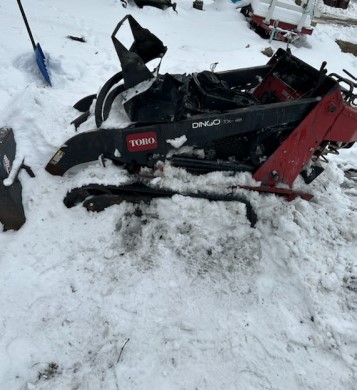 2012 Toro Dingo TX1000 Mini Skid Steer - Image 2