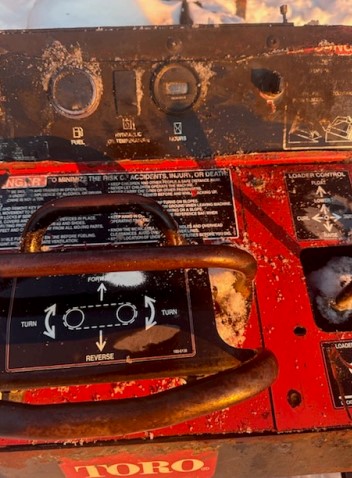 2012 Toro Dingo TX1000 Mini Skid Steer - Image 5