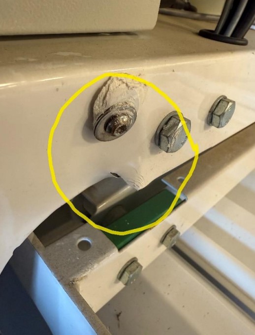 2019 SGL UVC180 Turf Machine - Image 18