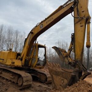 John Deere 490E Excavator