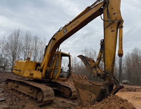 John Deere 490E Excavator