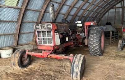 1980 CASE IH 686 Tractor