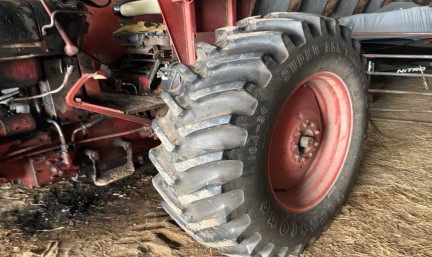 1980 CASE IH 686 Tractor - Image 13