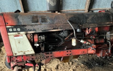 1980 CASE IH 686 Tractor - Image 3