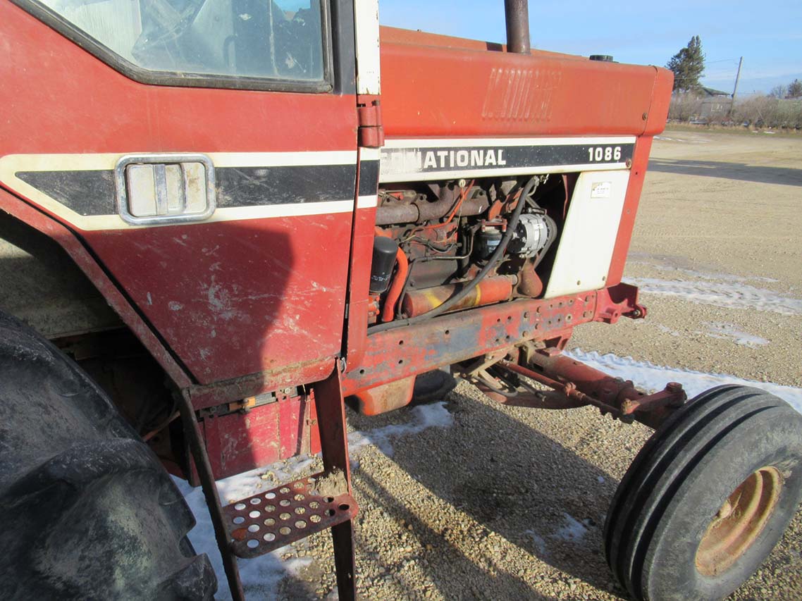 1980 International Harvester 1086 Tractor - Image 12