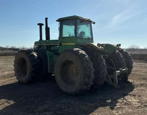 1981 John Deere 8440 Tractor - Image 2