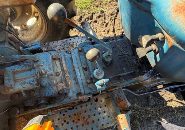 1985 Ford 5610 Tractor - Image 18