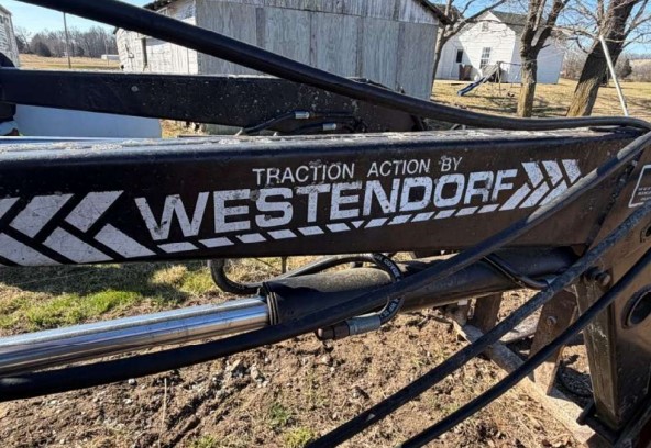 1985 Ford 5610 Tractor - Image 21