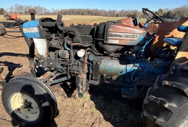 1985 Ford 5610 Tractor - Image 4