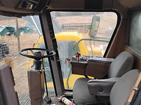 1989 John Deere 9500 Combine - Image 15