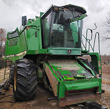 1989 John Deere 9500 Combine - Image 3