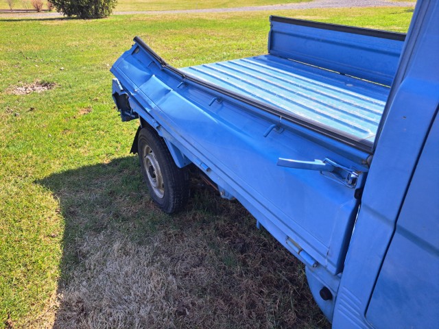 1994 Daihatsu Hi-Jet Truck - Image 12